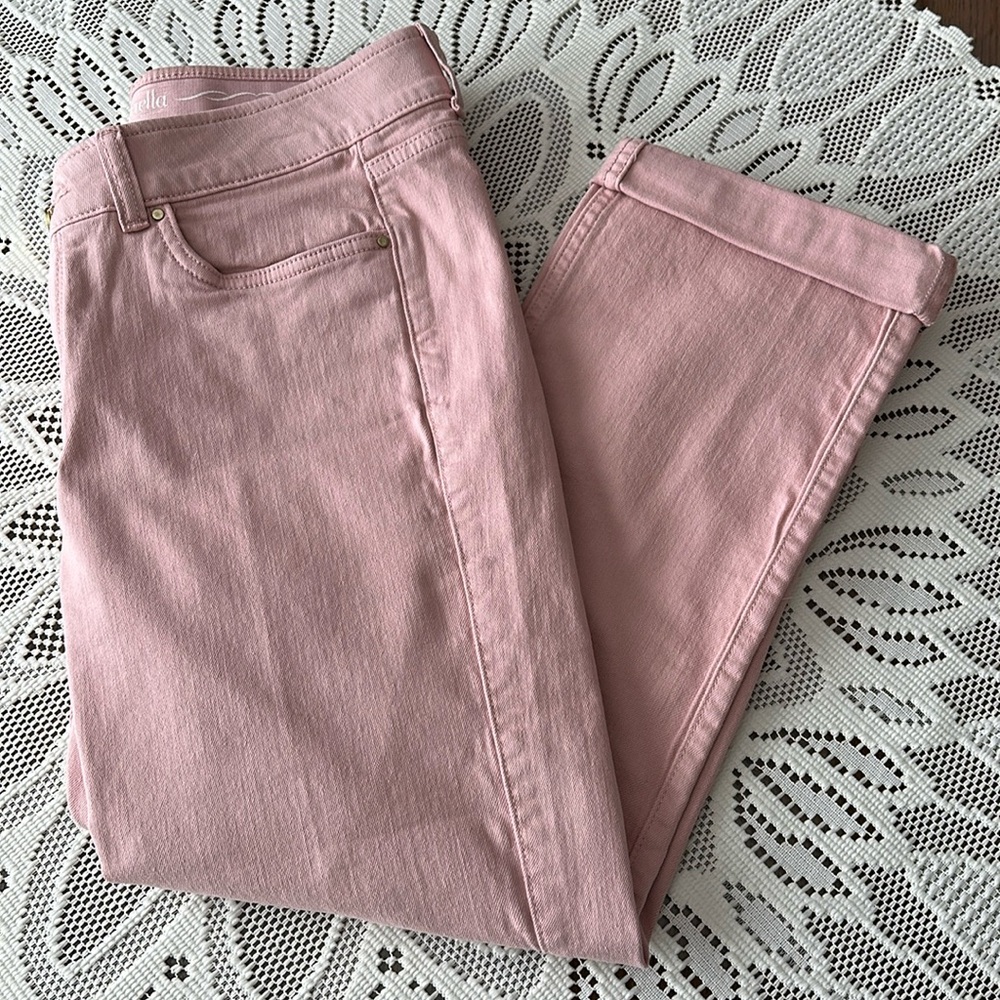 Rafaella Weekend pink slimming denim rolled cuff Capri Pants size 10 ~ NWOT ~
